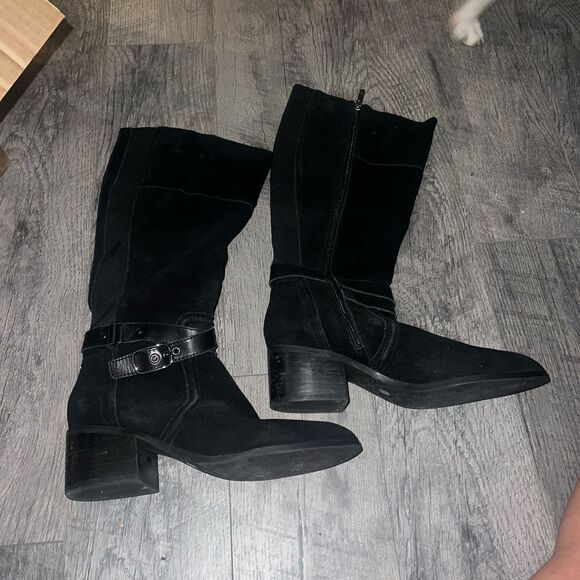 Evolve Black Knee Length Boot - Picture 2 of 4